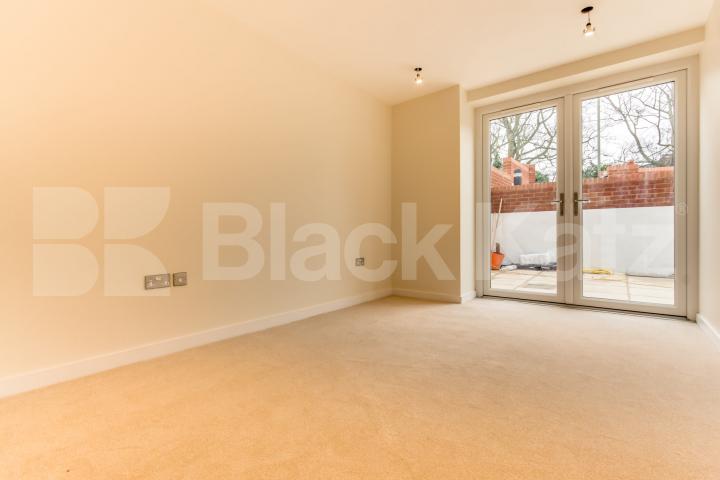 			Stunning New Development!, 2 Bedroom, 1 bath, 1 reception Apartment			 Forest Walk, Muswell Hill